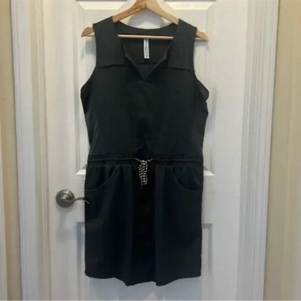 Freedom Trail by Kyodan Medium Sleeveless V-Neck Dress